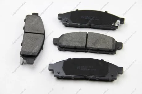 Гальмівні колодки пер. Mitsubishi L200 05-15 (tokico) BREMSI BP3296