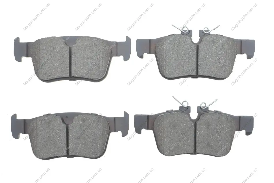 Комплект тормозных колодок задн (16 дюймов).), VOLVO S60 III, S90 II, V60 II, V90 II, XC60 II 2.0-2.0H 03.16- BOSCH 0986424802 (фото 1)