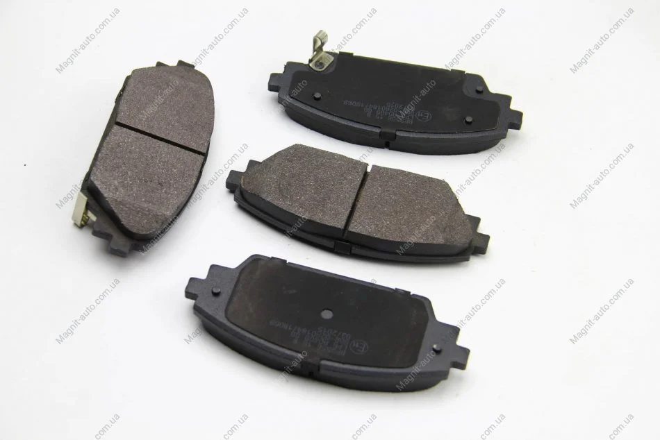 Колодки тормозные передние Mazda 3/CX-3 13- (Akebono) BREMSI BP3556 (фото 1)