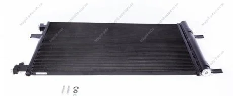 Радіатор кондиціонера MAHLE / KNECHT AC 637 000S