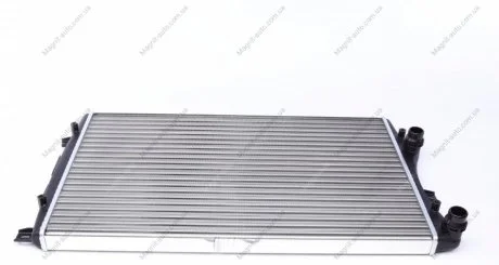 Радиатор охлаждения двигателя Mahle MAHLE / KNECHT CR 761 000S