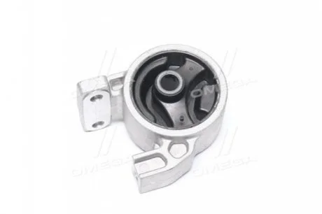 Опора двигателя (произ-во) PARTS-MALL PXCMB-004C1