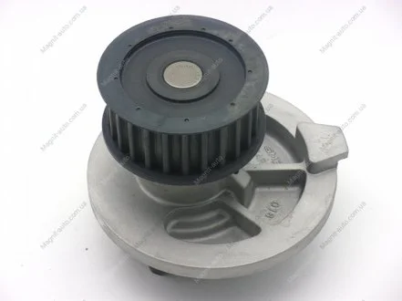 Насос водяной двигателя GMB GWDW18A