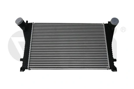 Радиатор интеркулера Skoda Octavia (13-)/VW Golf (13-)/Audi A3 (13-)/Seat Leon (13-) VIKA Vika 11451451901