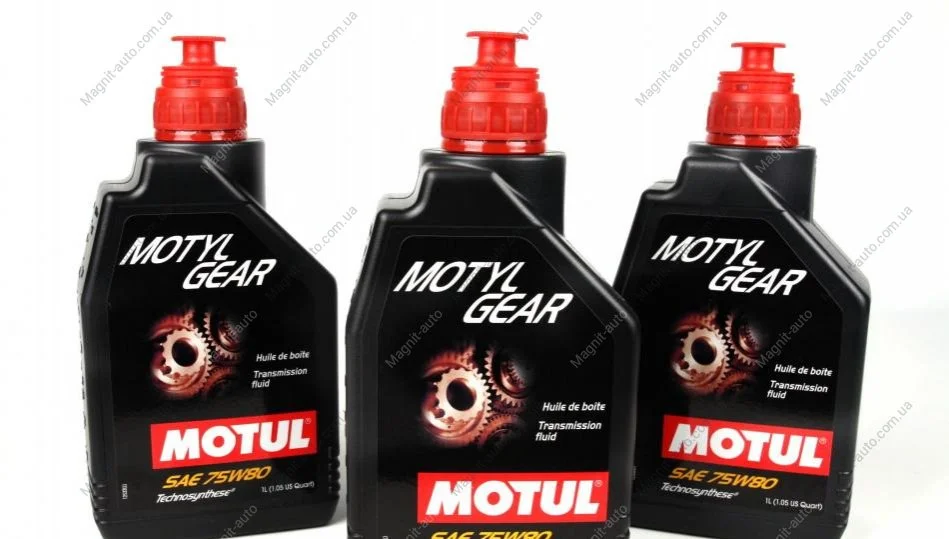 Олива трансмісійна мінеральна Motul 823401 (фото 1)