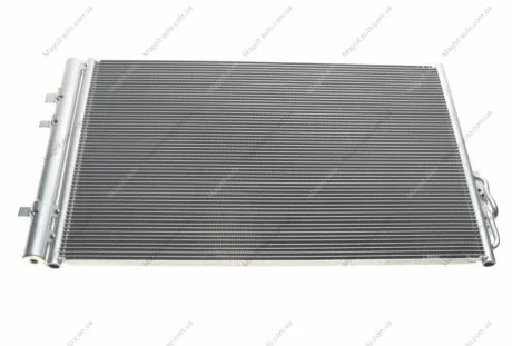 Конденсор кондиционера BMW X3 (F25) MT/AT 10- Van Wezel 06005479