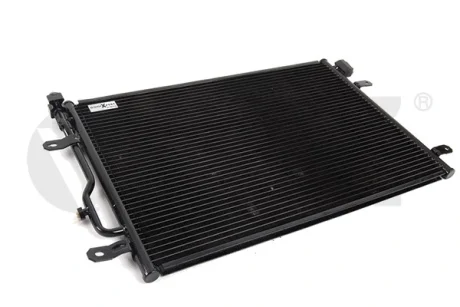 Радіатор кондиціонера Audi A4 (01-06) VIKA Vika 22600007401