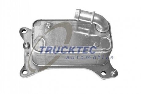 Радіатор масляний TRUCKTEC 02.18.102